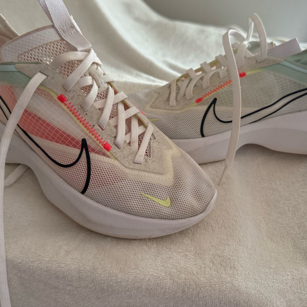 Nike Women's Cream and Pink Athletic Shoes